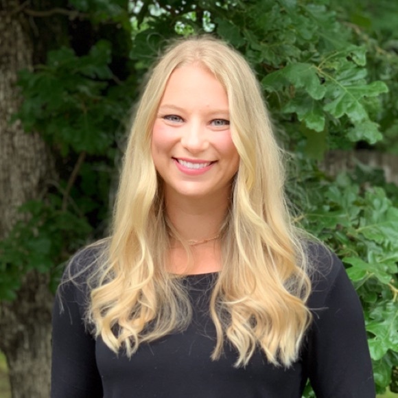 Meet your Posher, Mackenzie - Picture 1 of 1